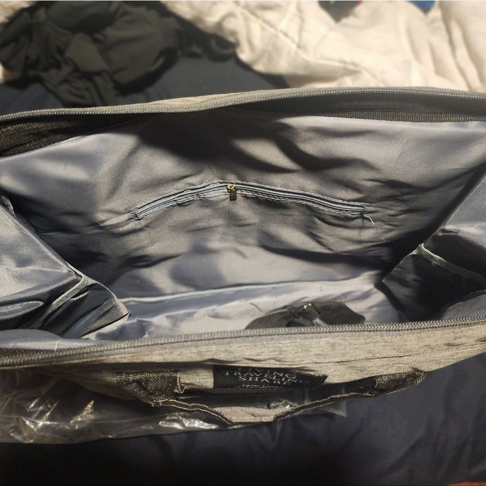 Multifunctional Amazing Solid Nylon Bag, Large Capacity‎ Shoulder Bag. NEW NWT - Picture 9 of 16